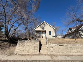 featured image of 2619 10th St