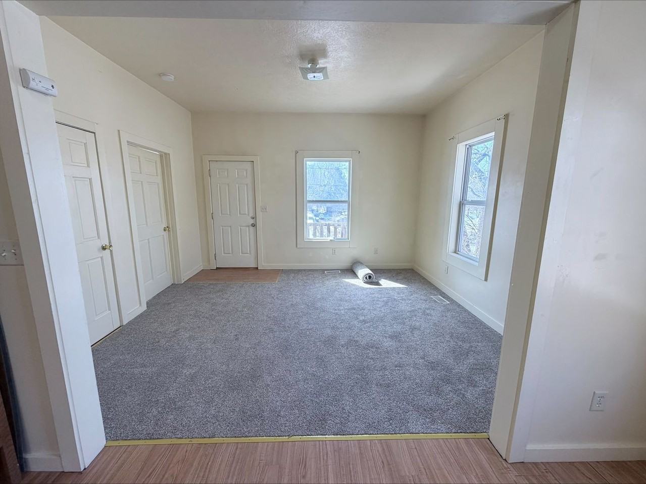 2619 10th St - Photo 5 of 8