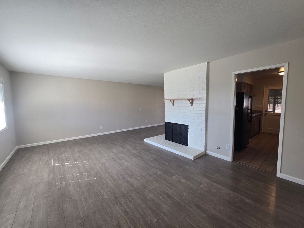 6853 Morningside Ave - Photo 3 of 20