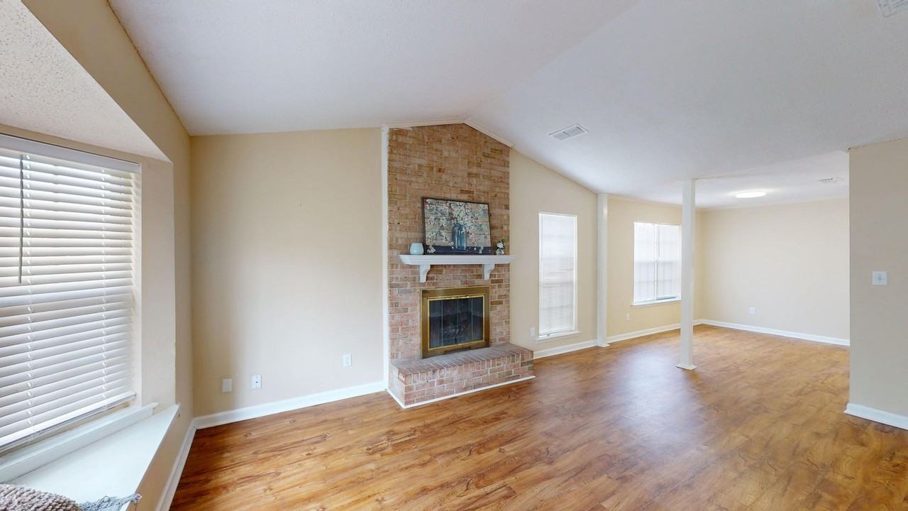 710 Old Creek Rd - Photo 7 of 29