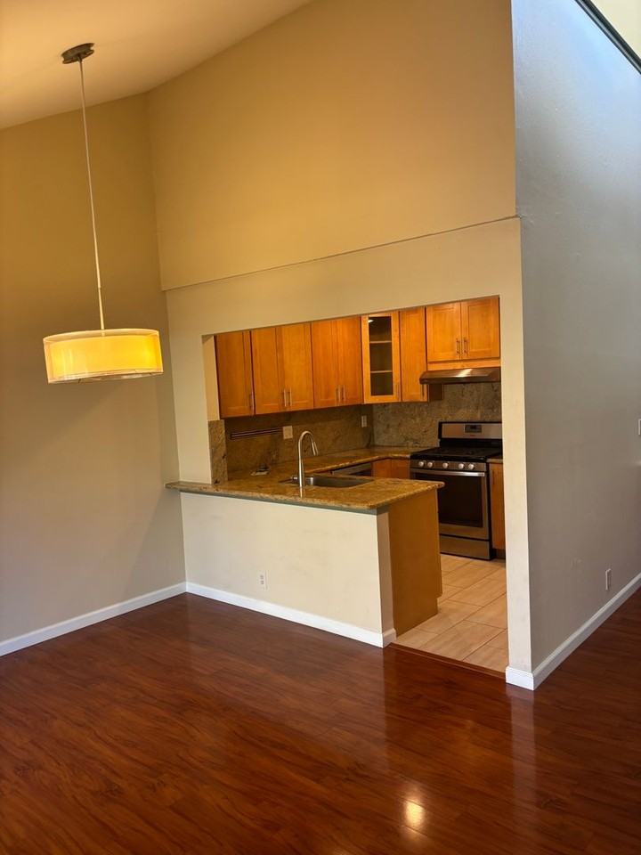 2917 Crocker Ct - Photo 5 of 22