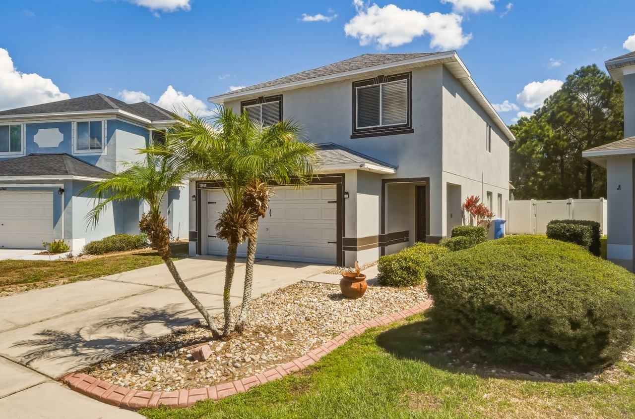 12962 Fennway Ridge Dr - Photo 2 of 33