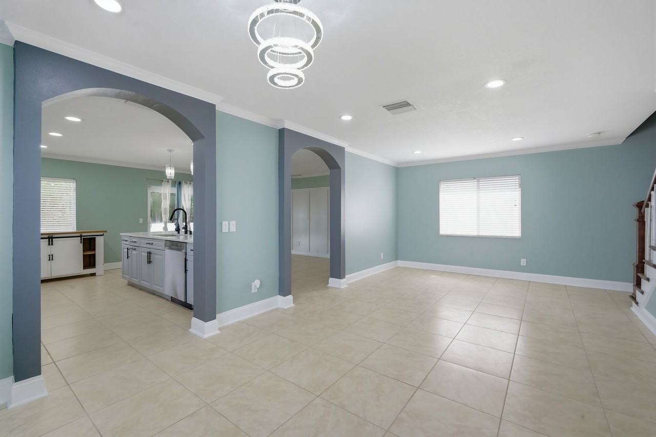 12962 Fennway Ridge Dr - Photo 5 of 33