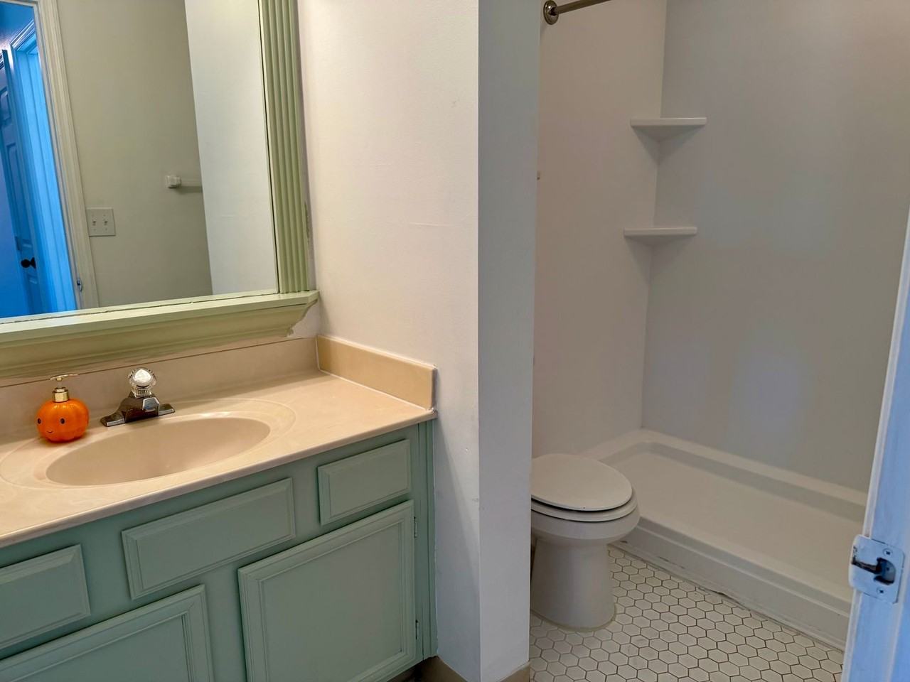 3448 Fishinger Mill Dr - Photo 7 of 10