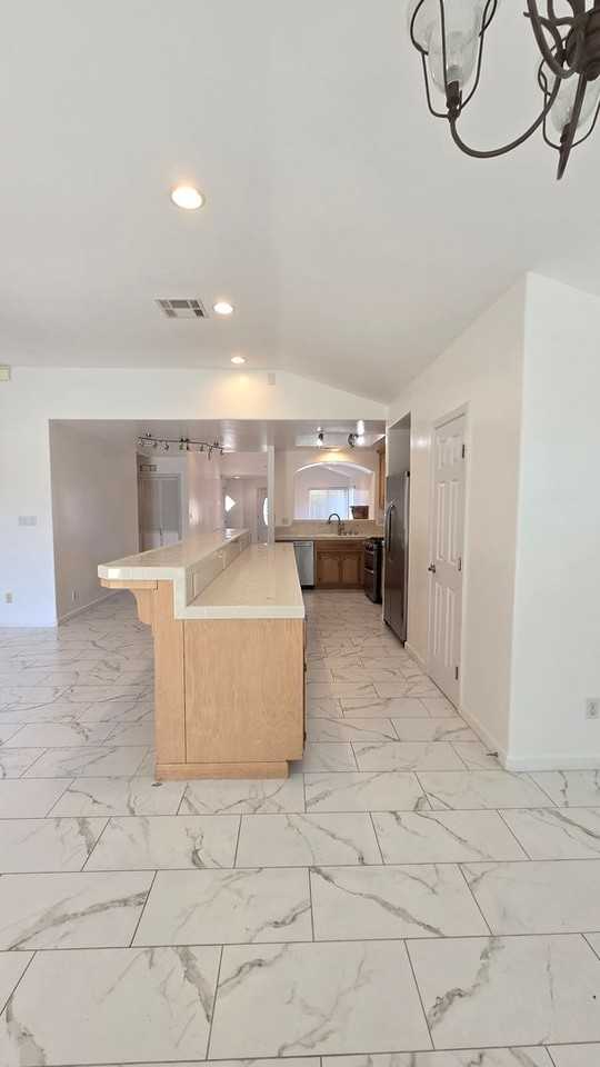 10315 Cheyenne Dr - Photo 3 of 20