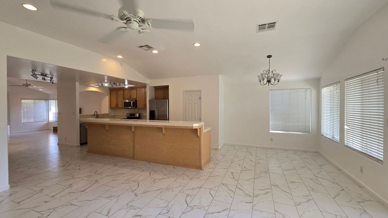 10315 Cheyenne Dr - Photo 4 of 20