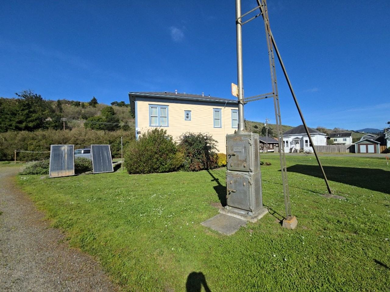 2754 Van Duzen St - Photo 7 of 28