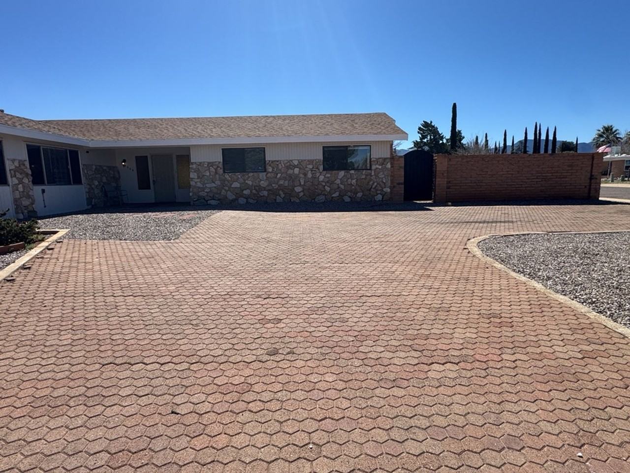 4664 Citadel Dr - Photo 4 of 29