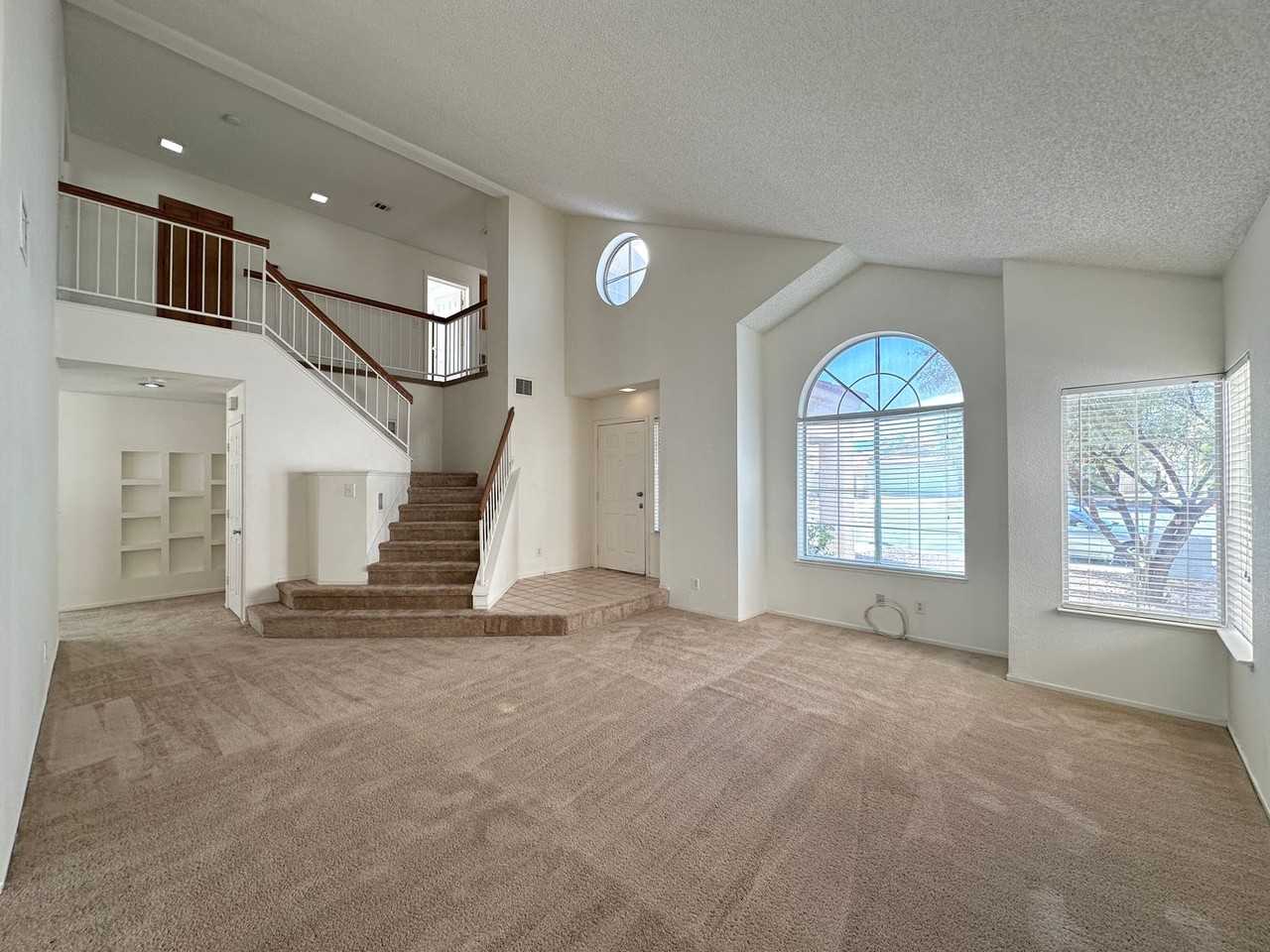 3204 Sabrina Ct - Photo 4 of 26