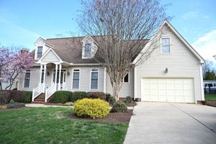 223 Oakland Dr - Photo 1 of 1