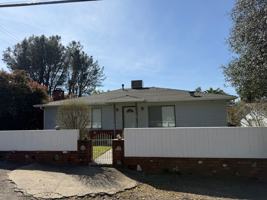 featured image of 1840 Grand Coulee Blvd