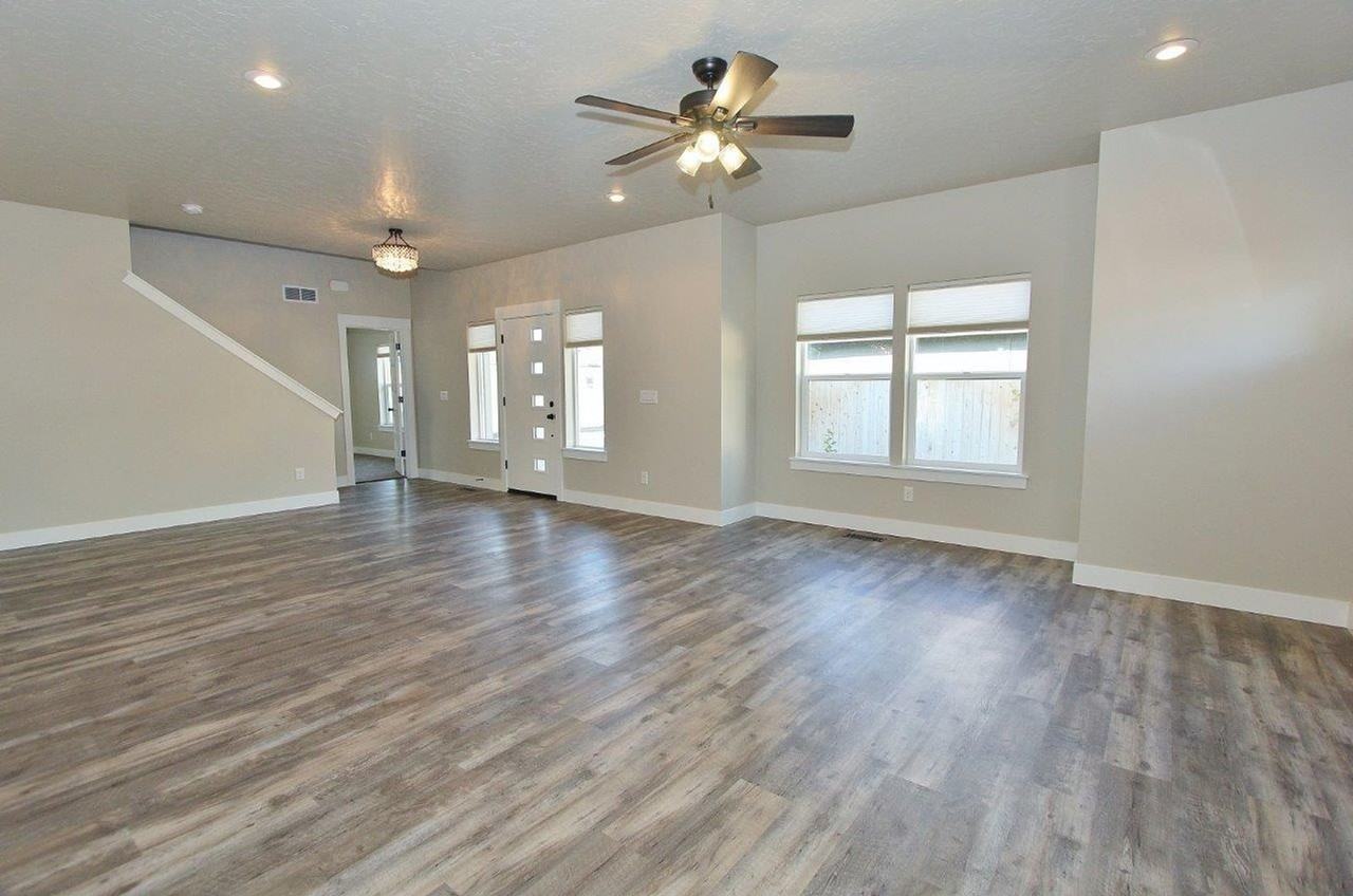 2502 N 34th St - Photo 5 of 25