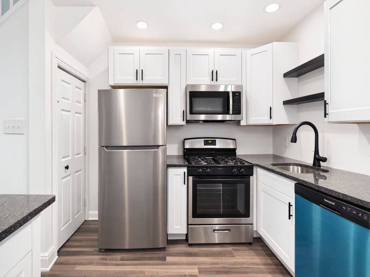 25 S 45th St - Photo 5 of 16