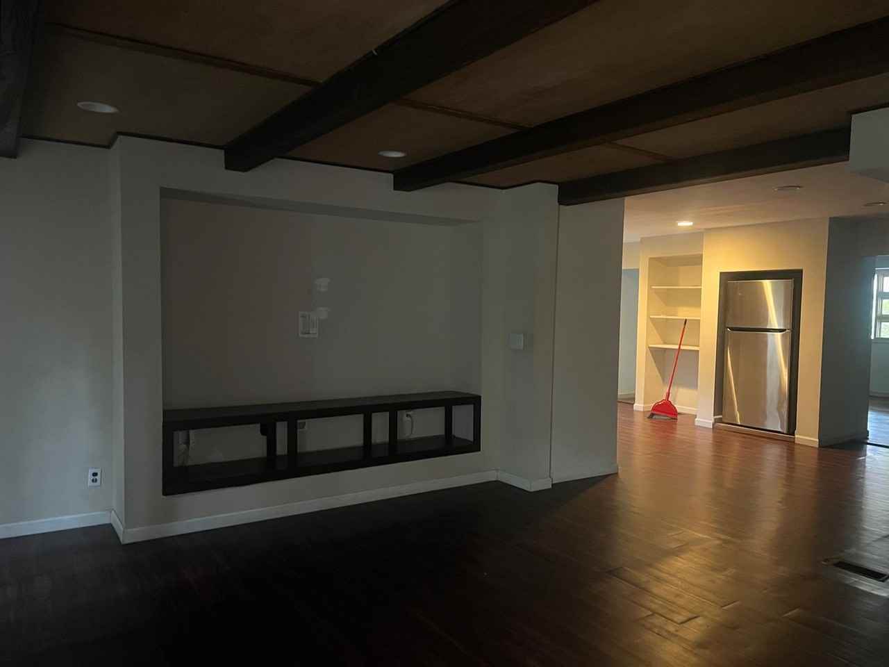 303 32nd Pl E - Photo 6 of 12