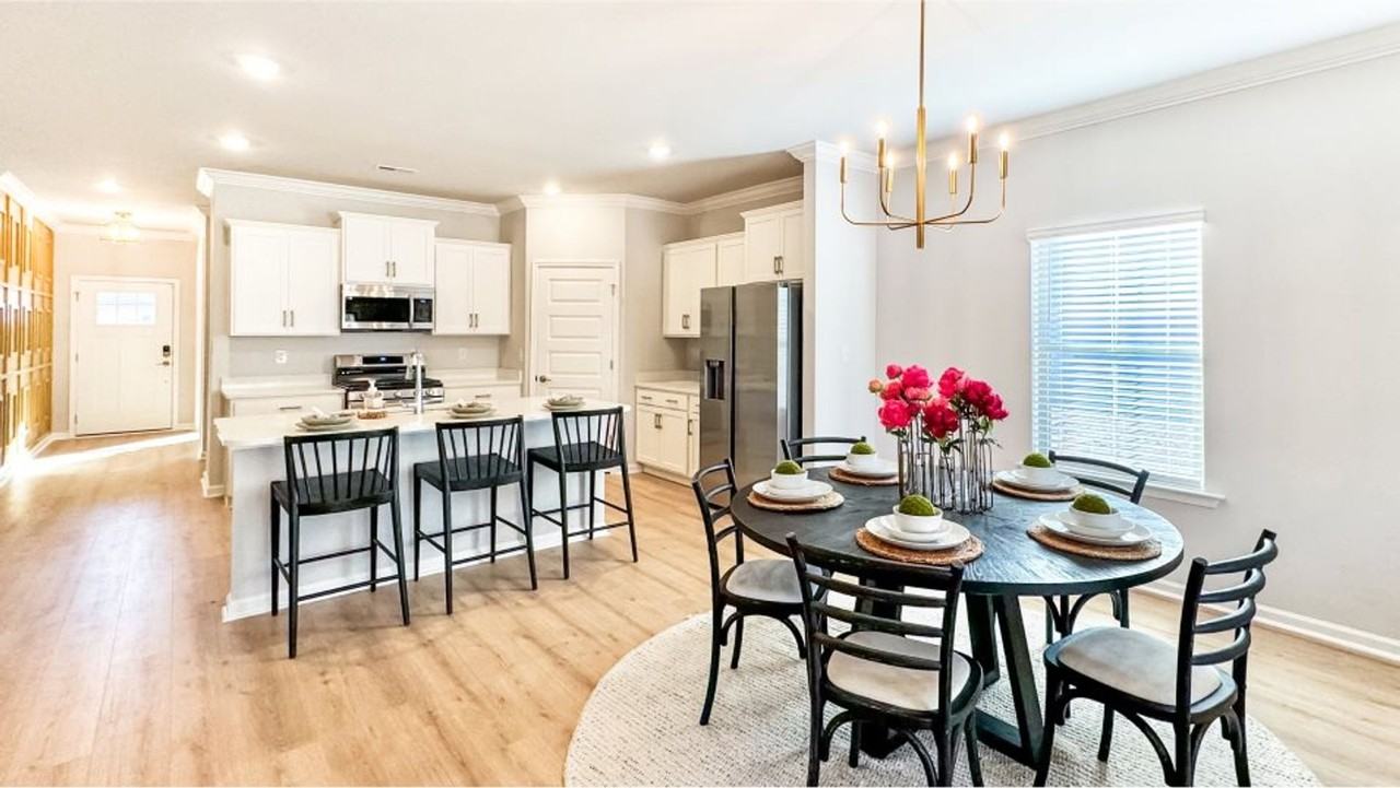 319 Allene Way - Photo 3 of 4