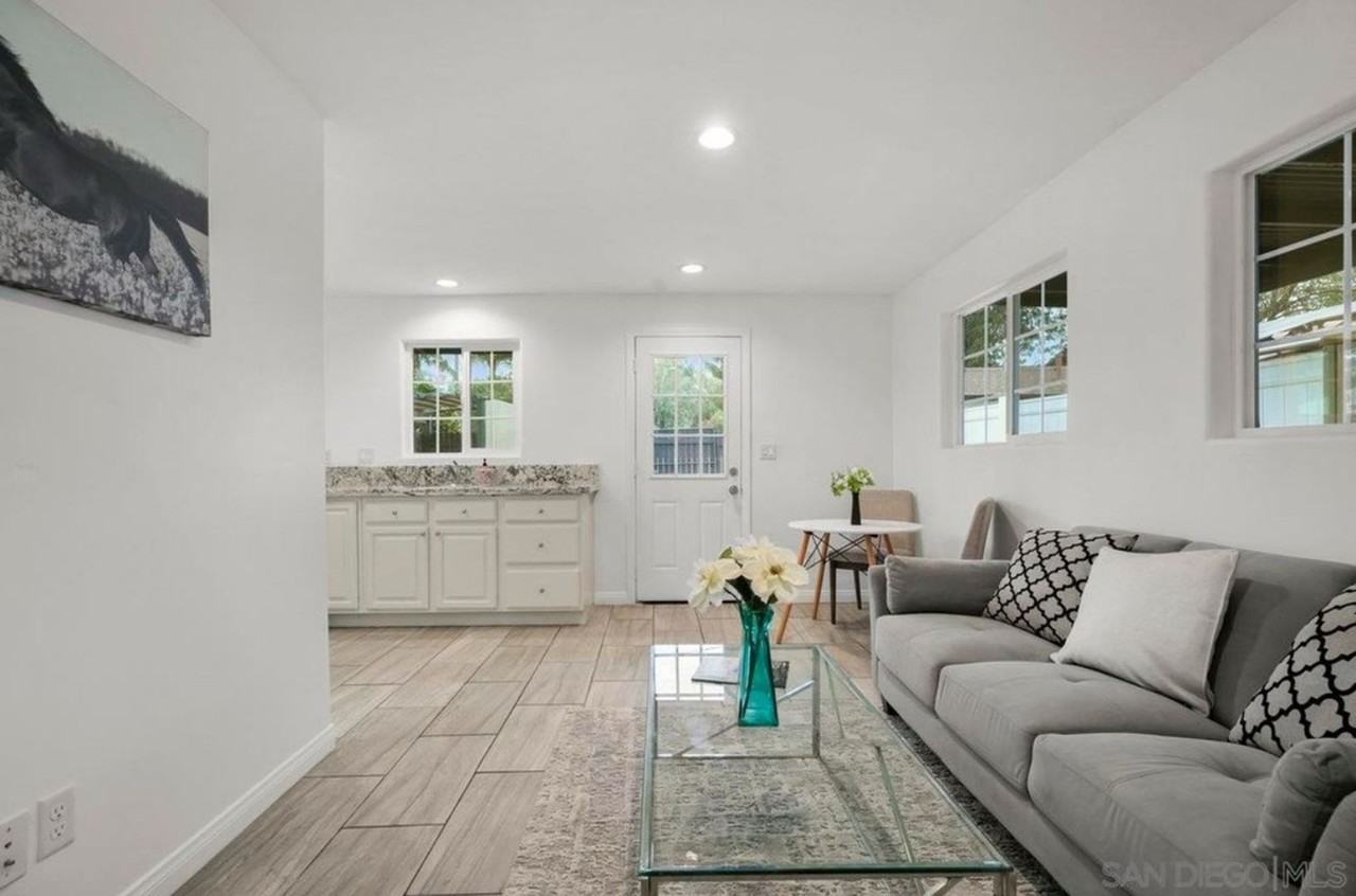 1857 El Cajon Ln - Photo 3 of 10