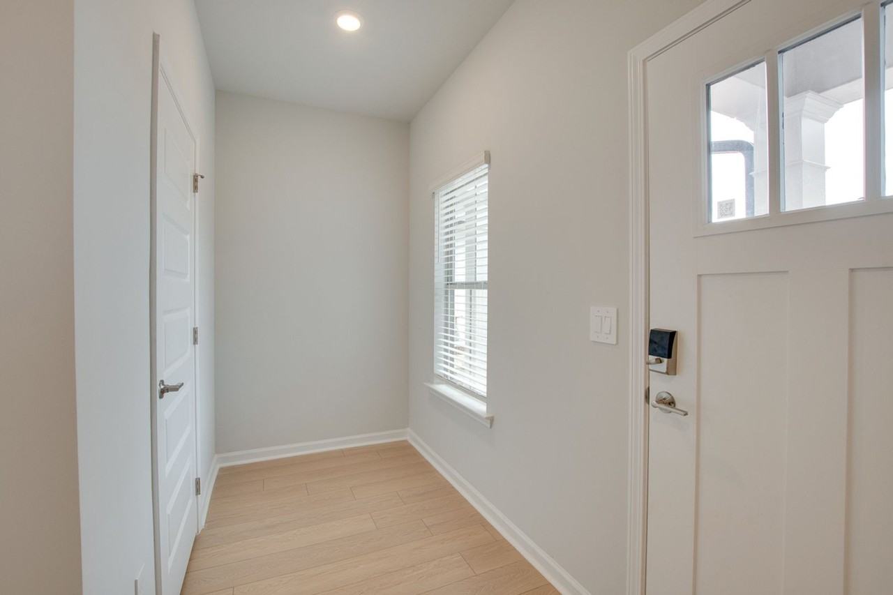 169 Protestant Dr - Photo 4 of 27