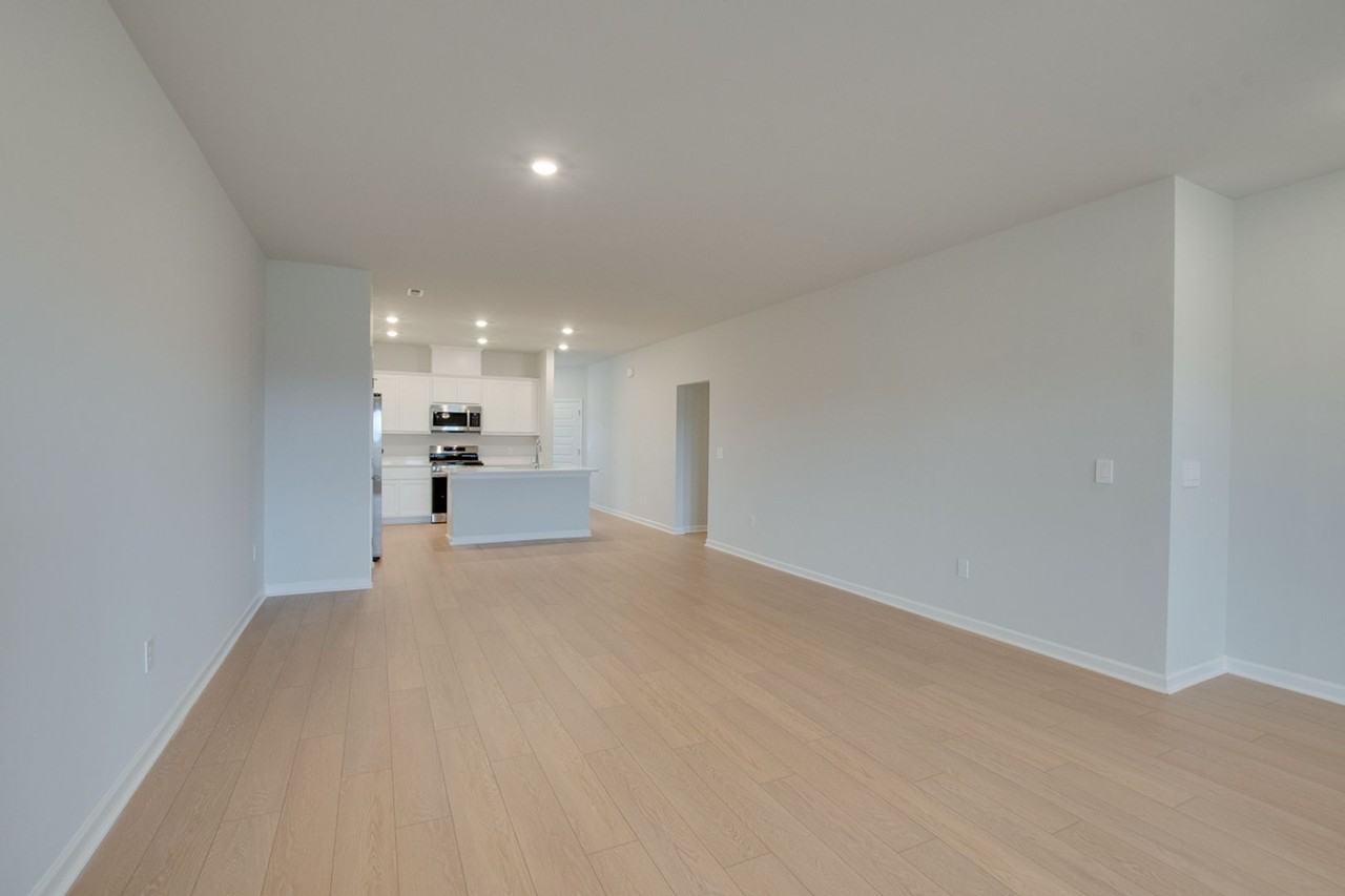 169 Protestant Dr - Photo 6 of 27