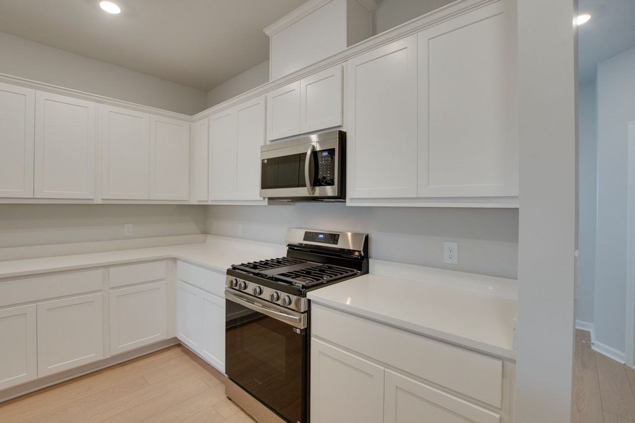 169 Protestant Dr - Photo 7 of 27