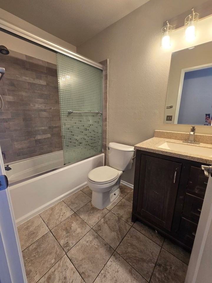 155 Dartford St - Photo 6 of 11