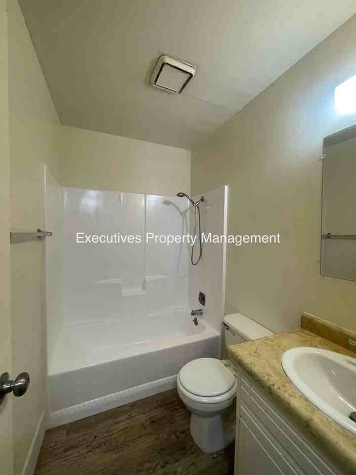 Cedar Ave - Photo 6 of 7