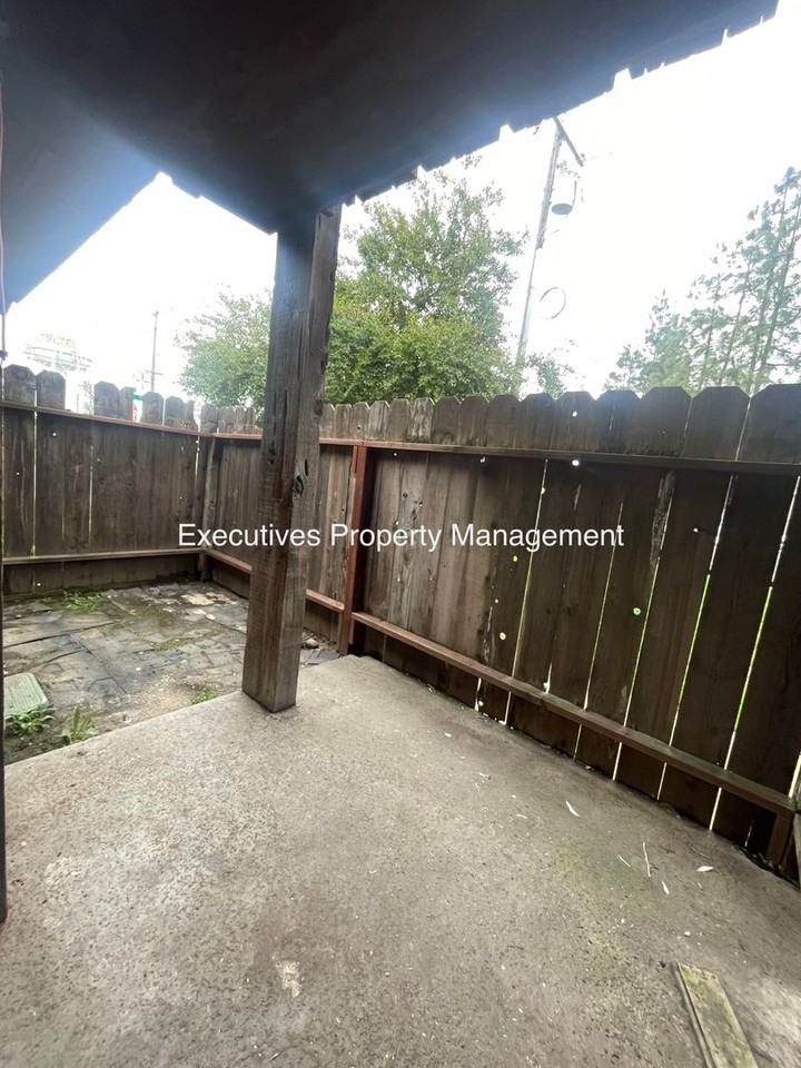 Cedar Ave - Photo 7 of 7