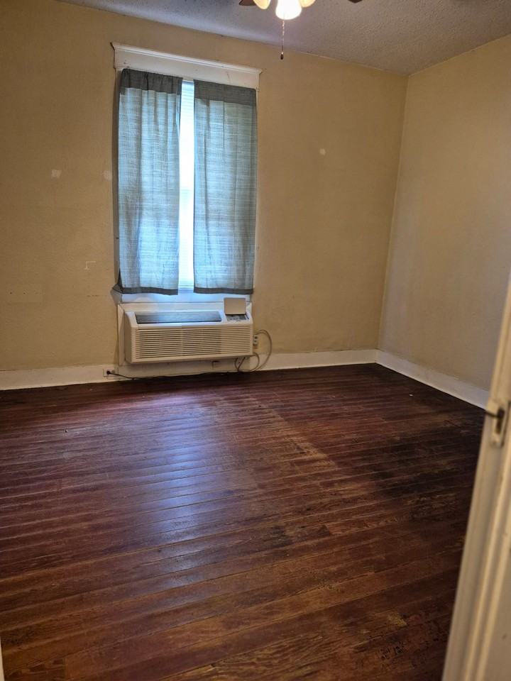 2737 Wisteria St #2737 - Photo 2 of 19