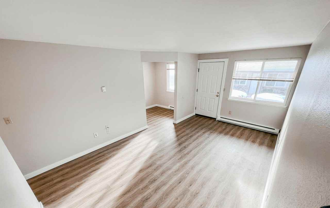 Highland Apts - Photo 3 of 15