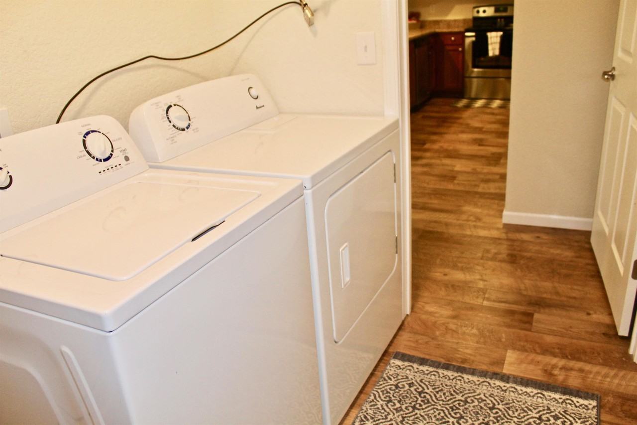 Inverness Apartments - Photo 6 of 20