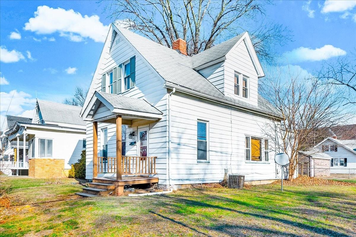 102 N Cedar Ave #1 - Photo 3 of 29