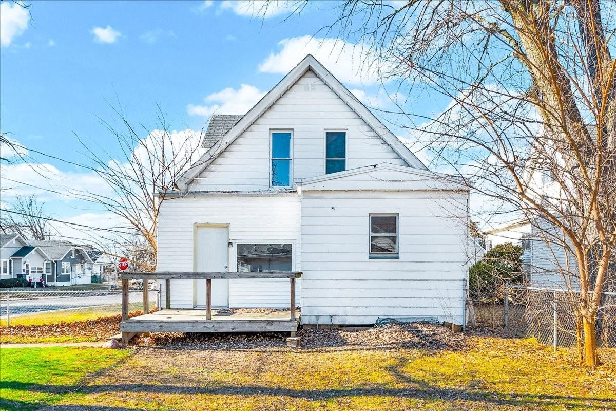 102 N Cedar Ave #1 - Photo 4 of 29