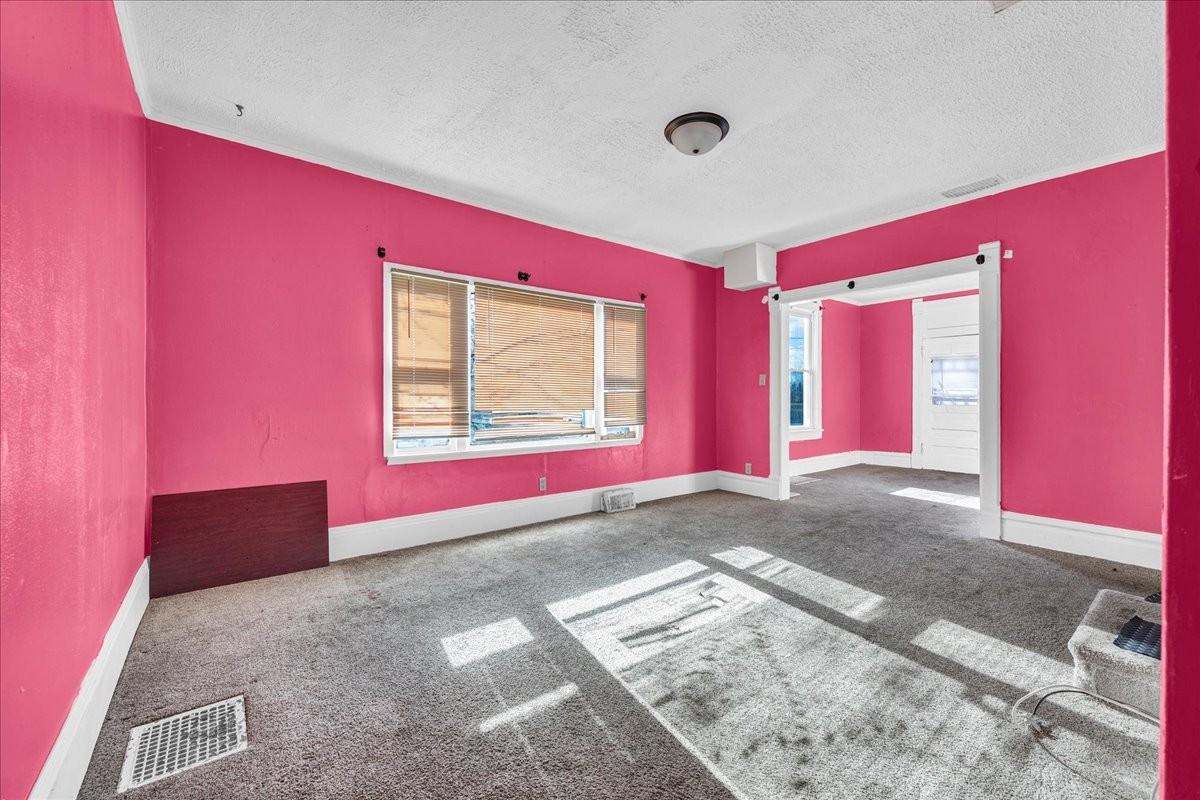 102 N Cedar Ave #1 - Photo 6 of 29