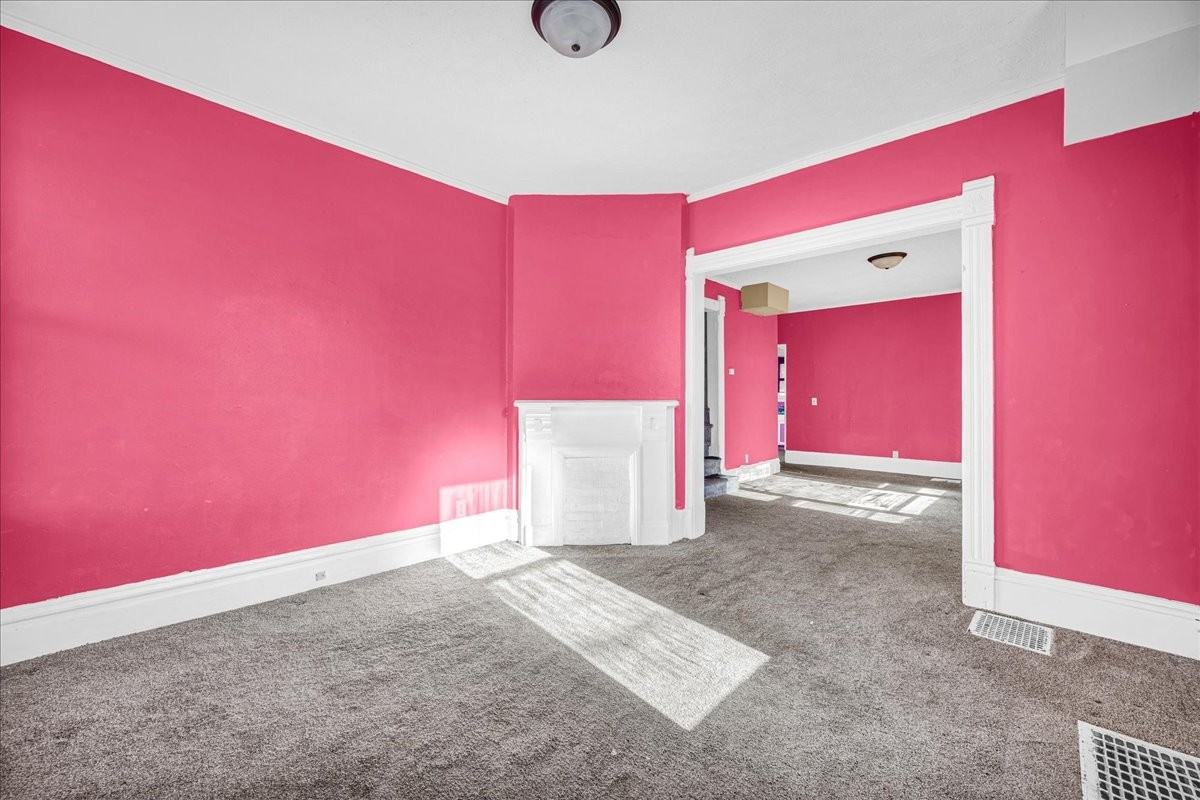 102 N Cedar Ave #1 - Photo 7 of 29