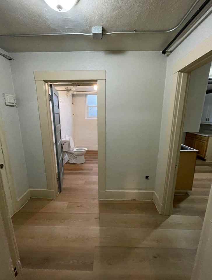 574 28th St. #3 - Photo 6 of 25