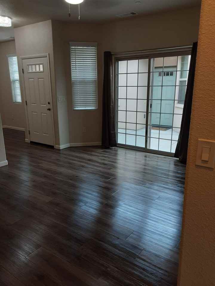 Jefferson Court 104A - Photo 2 of 13