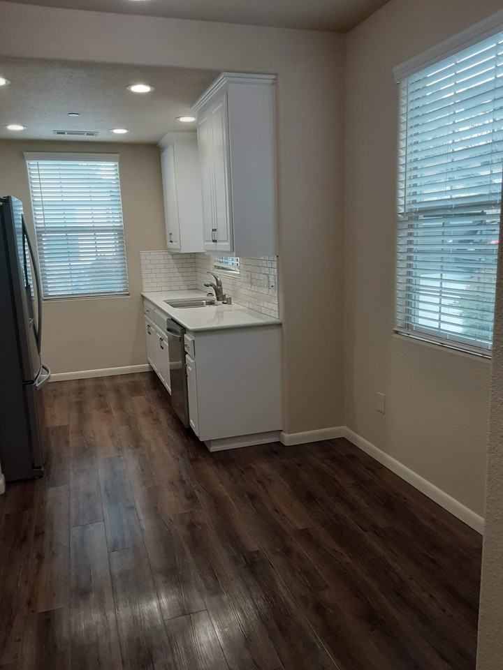 Jefferson Court 104A - Photo 6 of 13