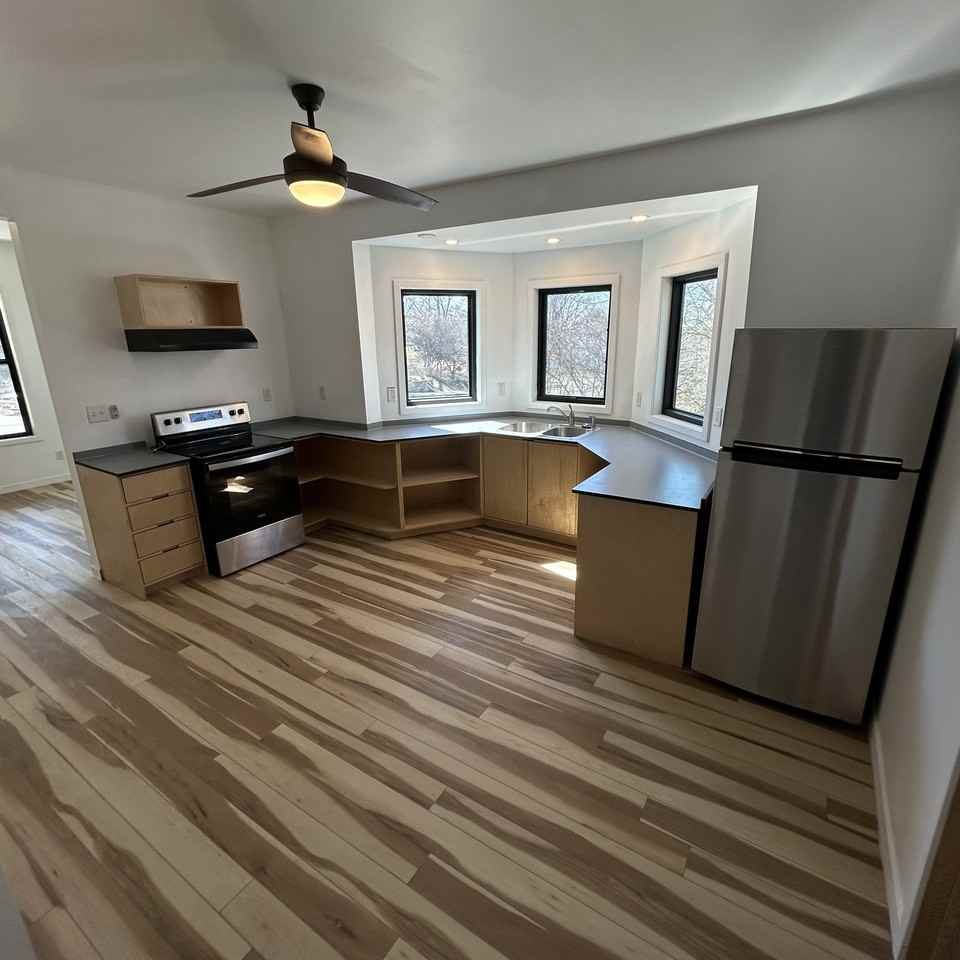 622 Romig Street - Photo 4 of 12