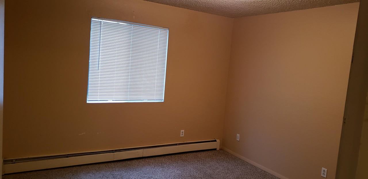 3226 Rood Ave #4 - Photo 2 of 5