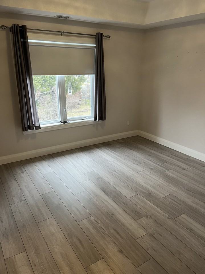 32 Third Ave - Photo 5 of 11