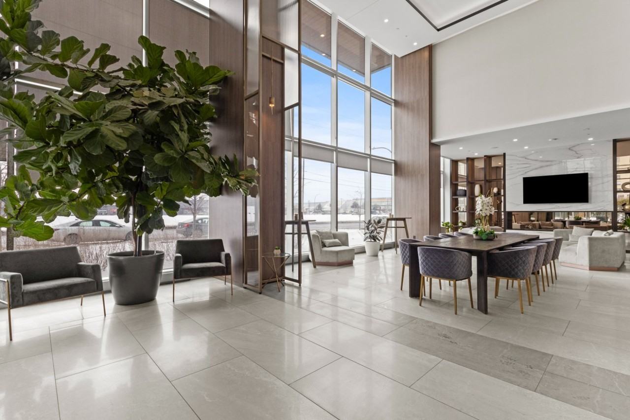 11201 Boul Cavendish - Photo 3 of 35