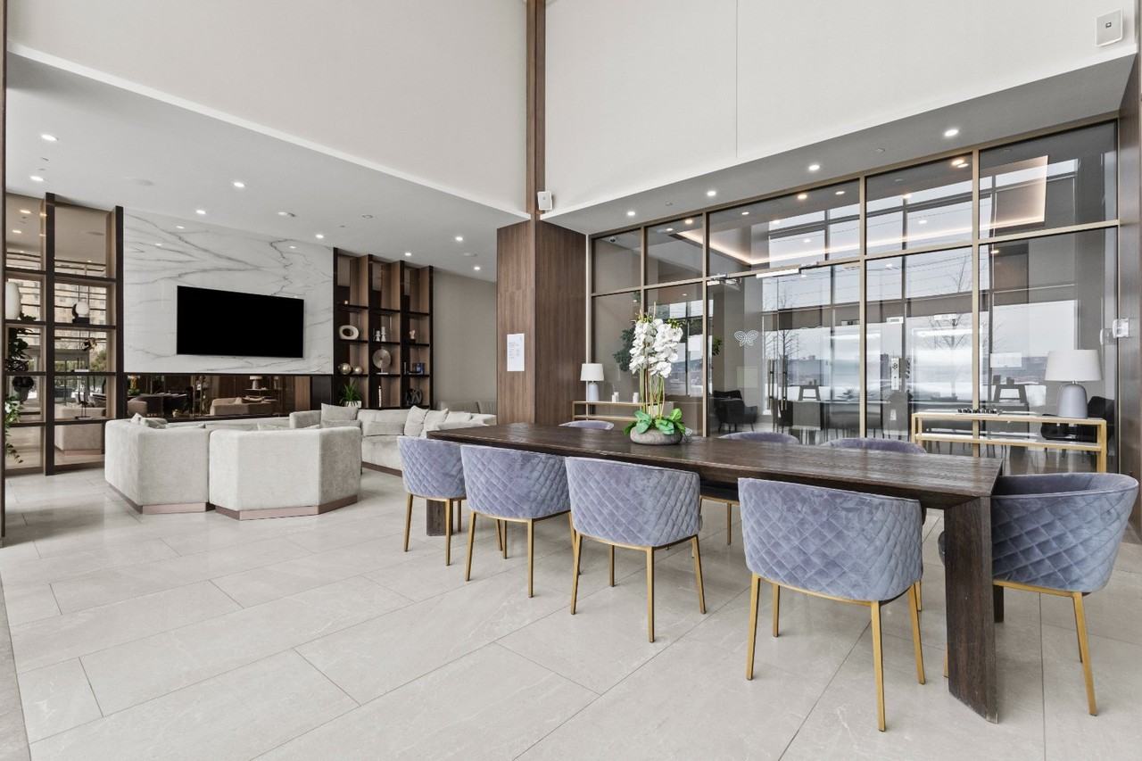 11201 Boul Cavendish - Photo 4 of 35