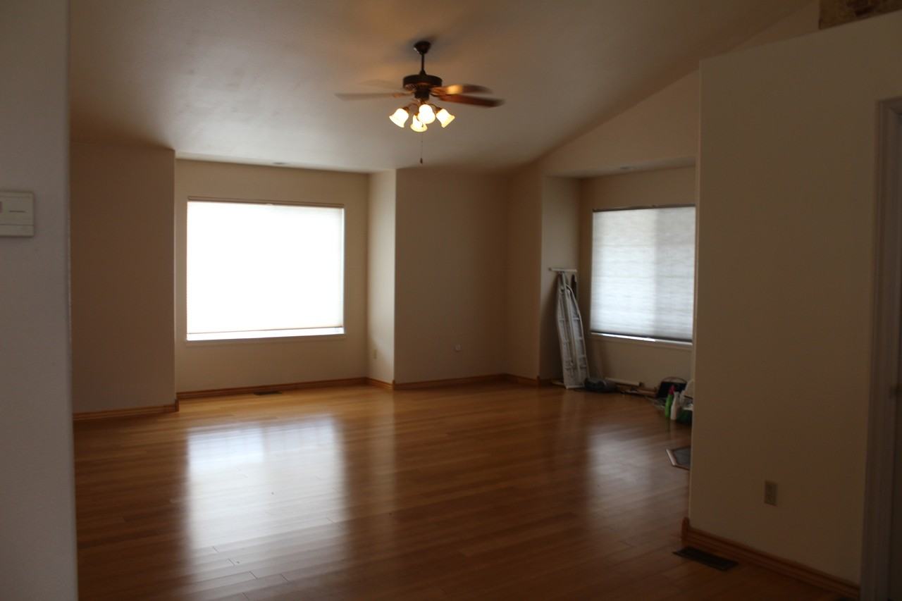 Souders - 201 Mallow Court #1 - Photo 2 of 10