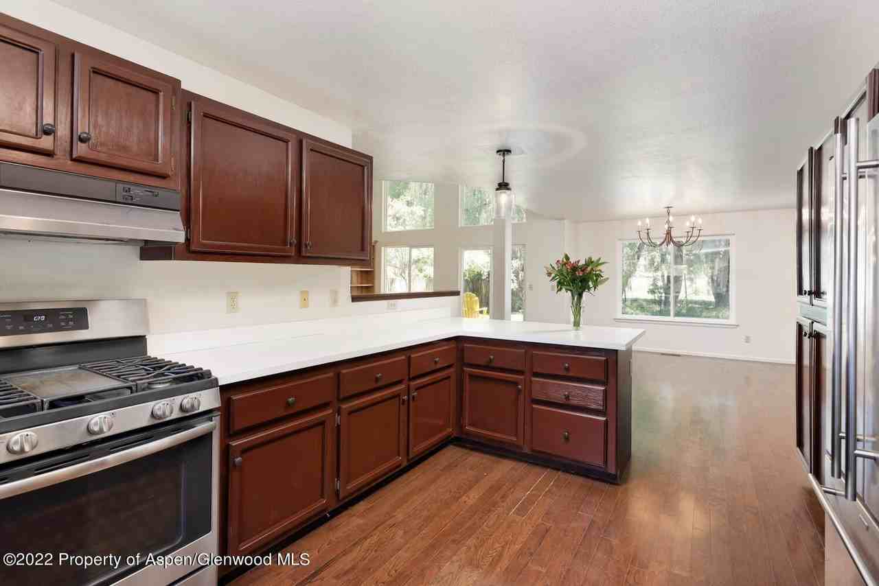 156 Deer Run - Photo 3 of 25