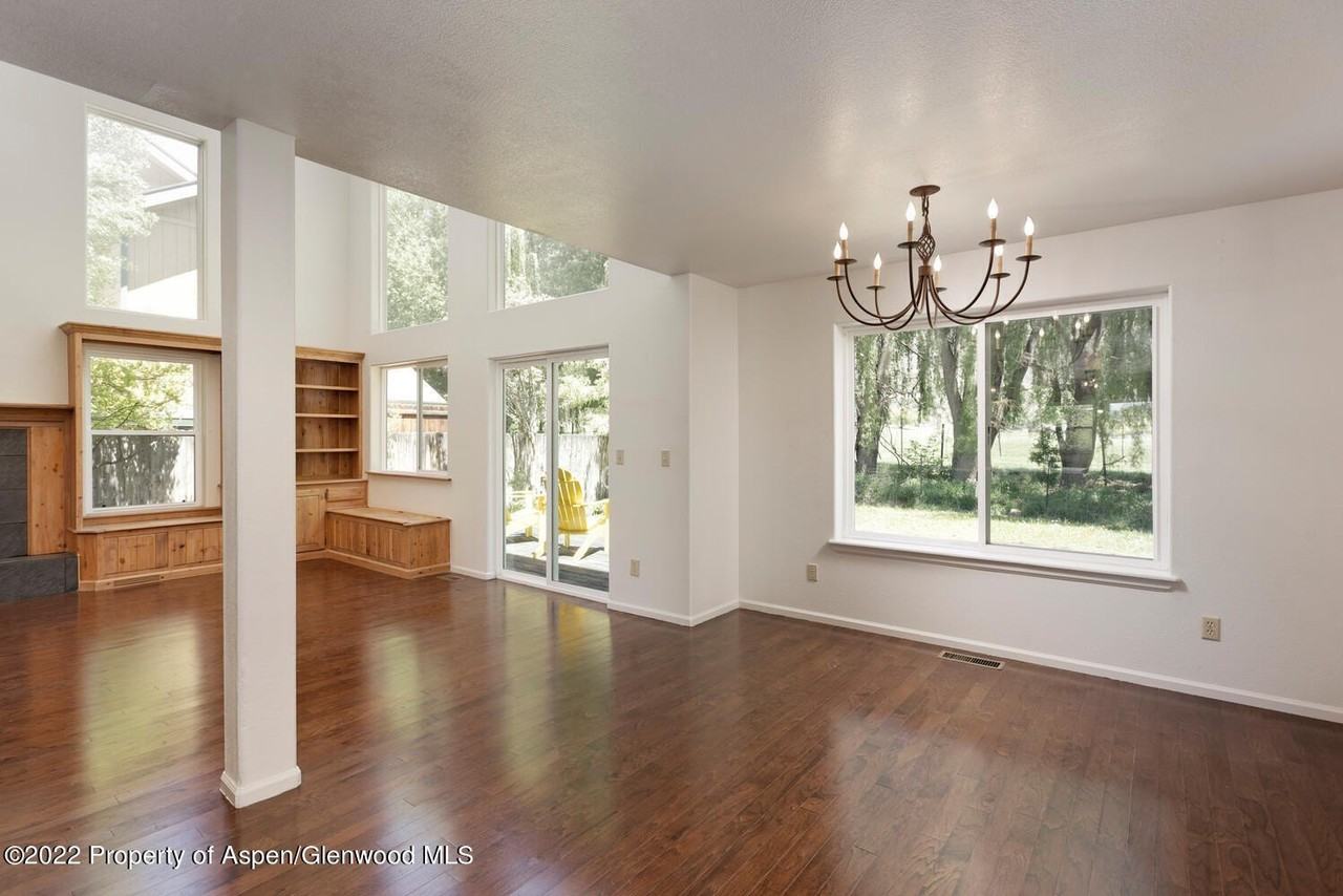 156 Deer Run - Photo 5 of 25