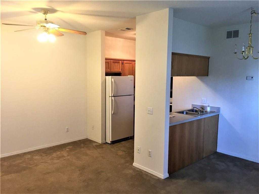 1766 N Gregg Ave #5 - Photo 5 of 13