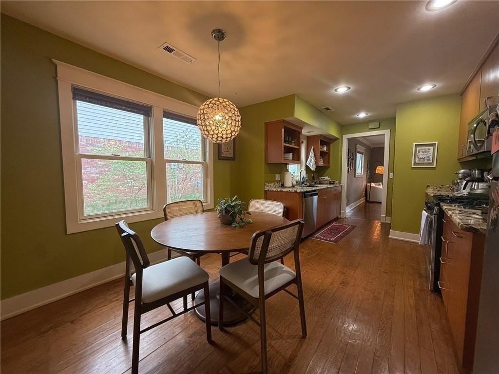 218 E Maple Ave - Photo 6 of 14