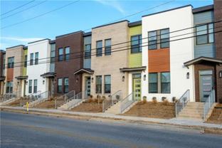 303 Park St #B - Photo 1 of 1