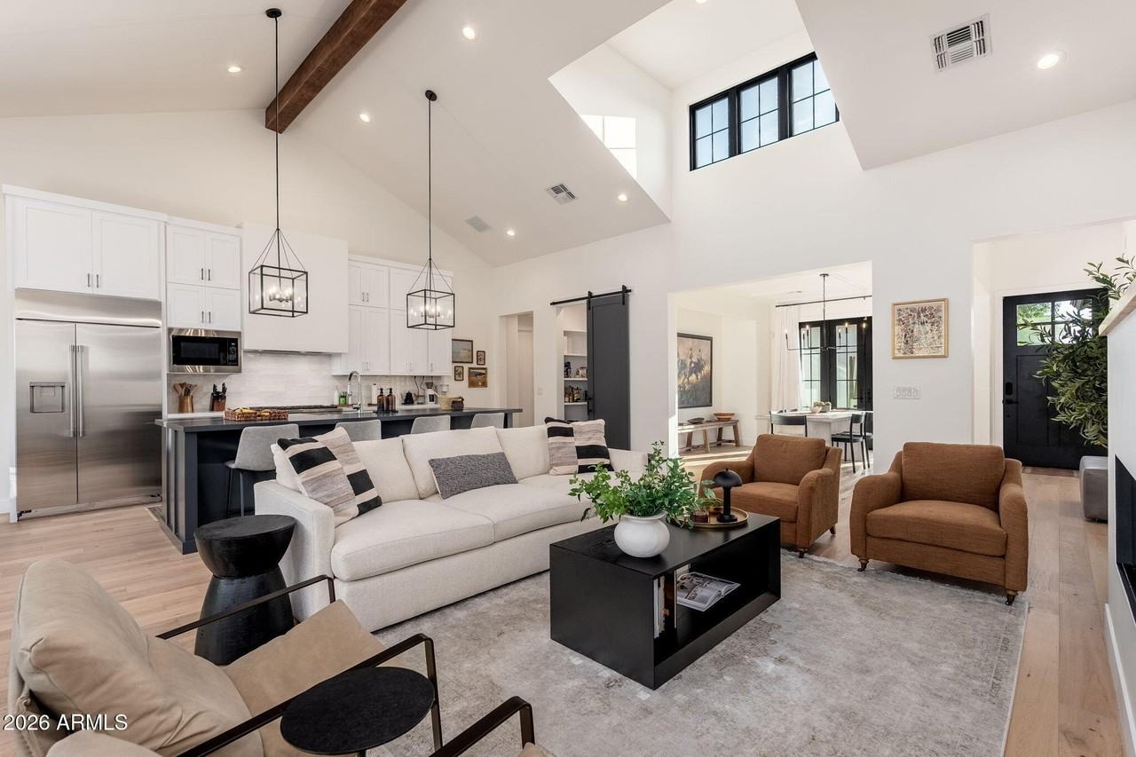 4017 N 49th Pl - Photo 3 of 36