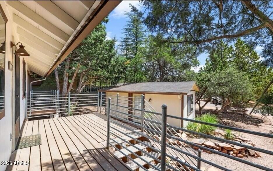 608 N Luzern Cir - Photo 5 of 21