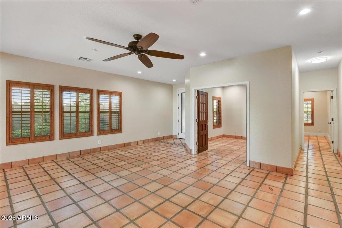 35128 N 92nd Pl - Photo 4 of 25